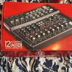 Harbinger L1202FX 12-Channel Mixer