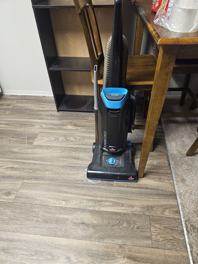 Bissell Powerforce Vacuum 