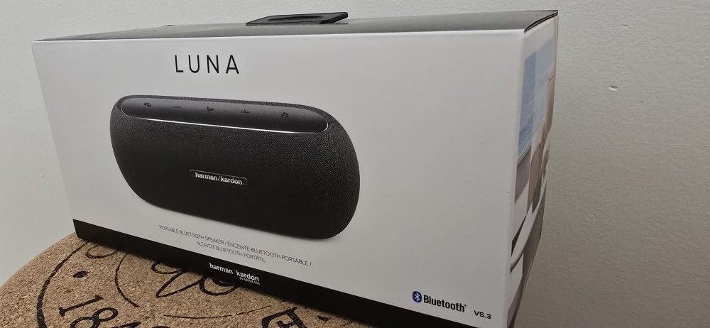 HARMAN KARDON LUNA BLUETOOTH SPEAKER