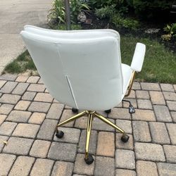 White Leather Swivel Desk Chair