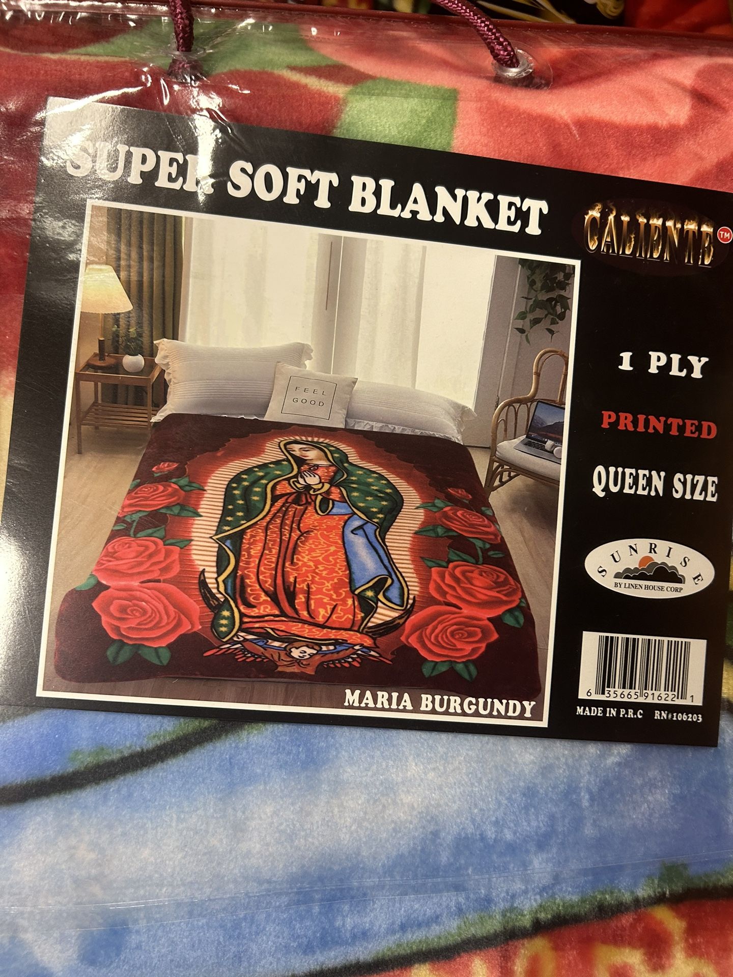 Blankets/ Cobijas $20