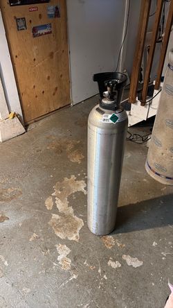 Co2 tank 35 lb