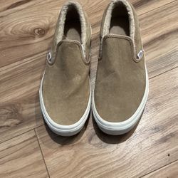 Bands For Fluff Shoes, Women 7 1/2 men’s nine