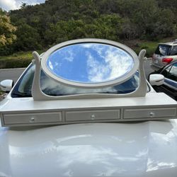 Vanity Mirror/dresser