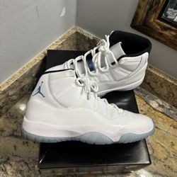 Jordan 11 Columbia