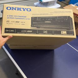 ONKYO 6 Disc CD Changer DX-C390