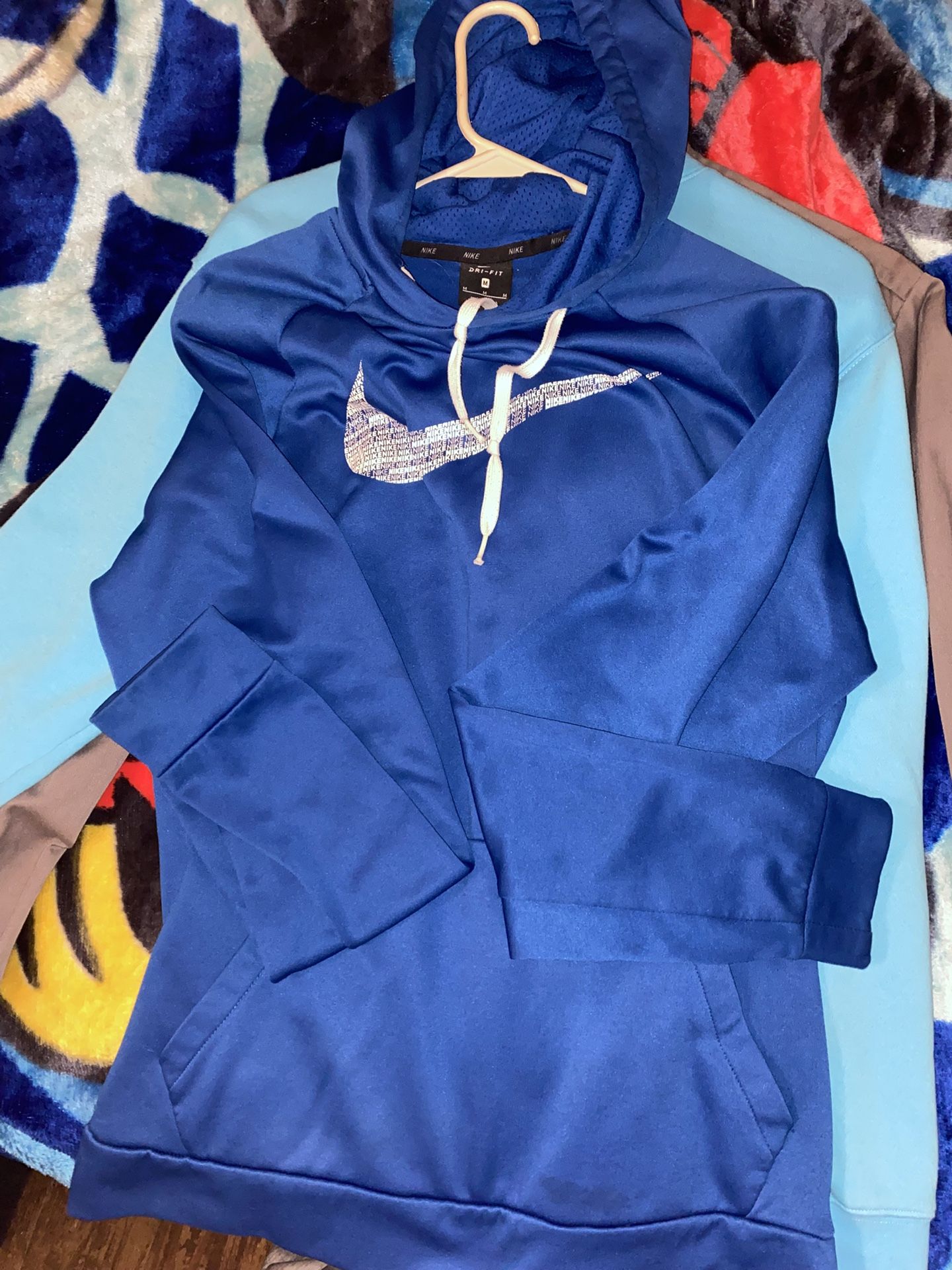 men’s nike hoodie(sz m)