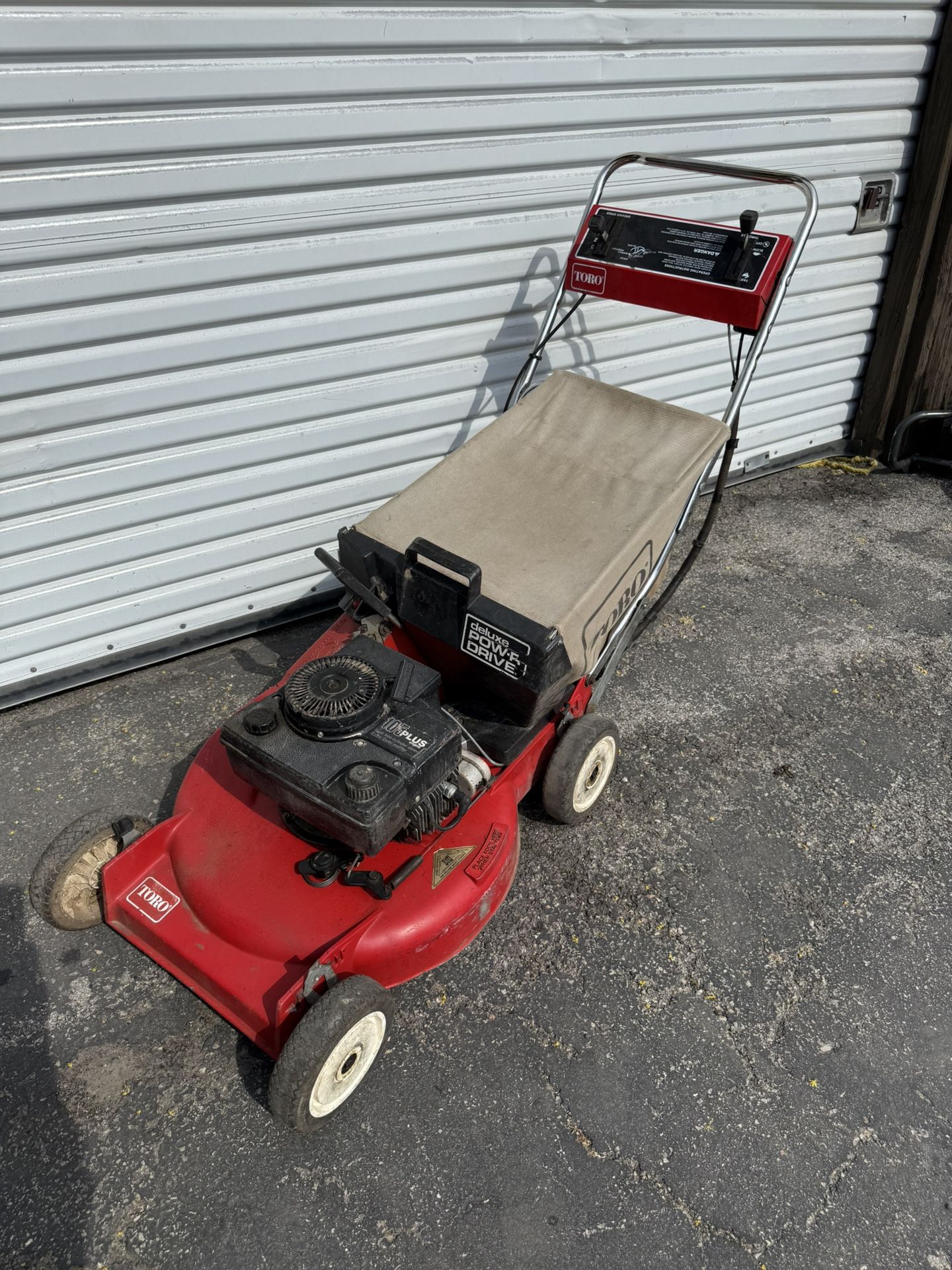 Toro Deluxe Power Drive Lawnmower 