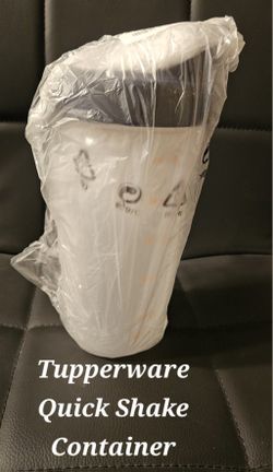 Tupperware Quick Shake With Blue Lid