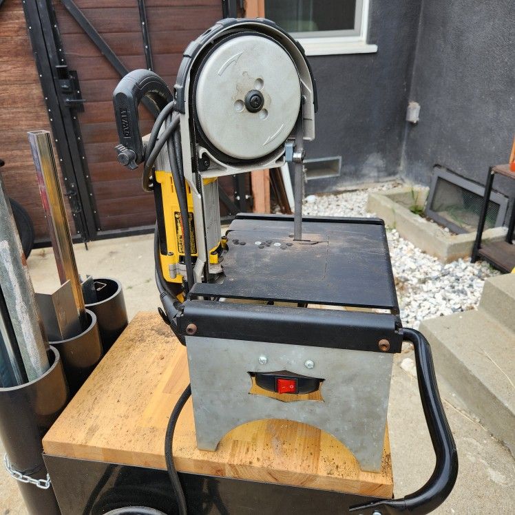 Dewalt Portable Bandsaw With SWAG Off Road Table