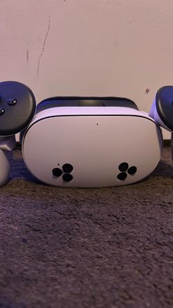 Meta Quest 3 VR Headset with Controllers NO HEAD BAND