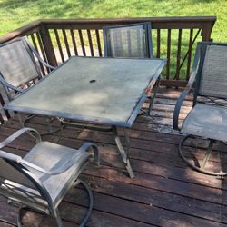 Talble And Chairs 4