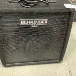 Behringer Ultratone K450FX Keyboard Amp