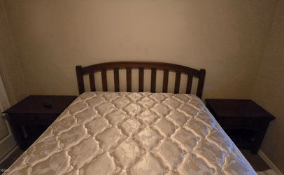 Queen Bedroom Set Complete