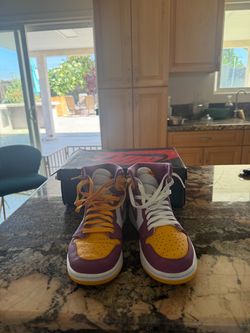 Air Jordan brotherhood size 10.5 men’s