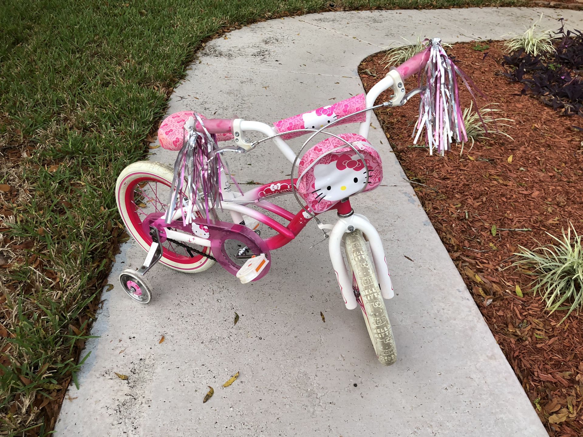 Hello Kitty bike