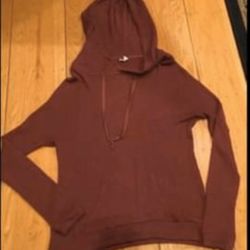 Essentials By Full Tilt Womens Size Medium Burgundy Hoodie Sweatshirt