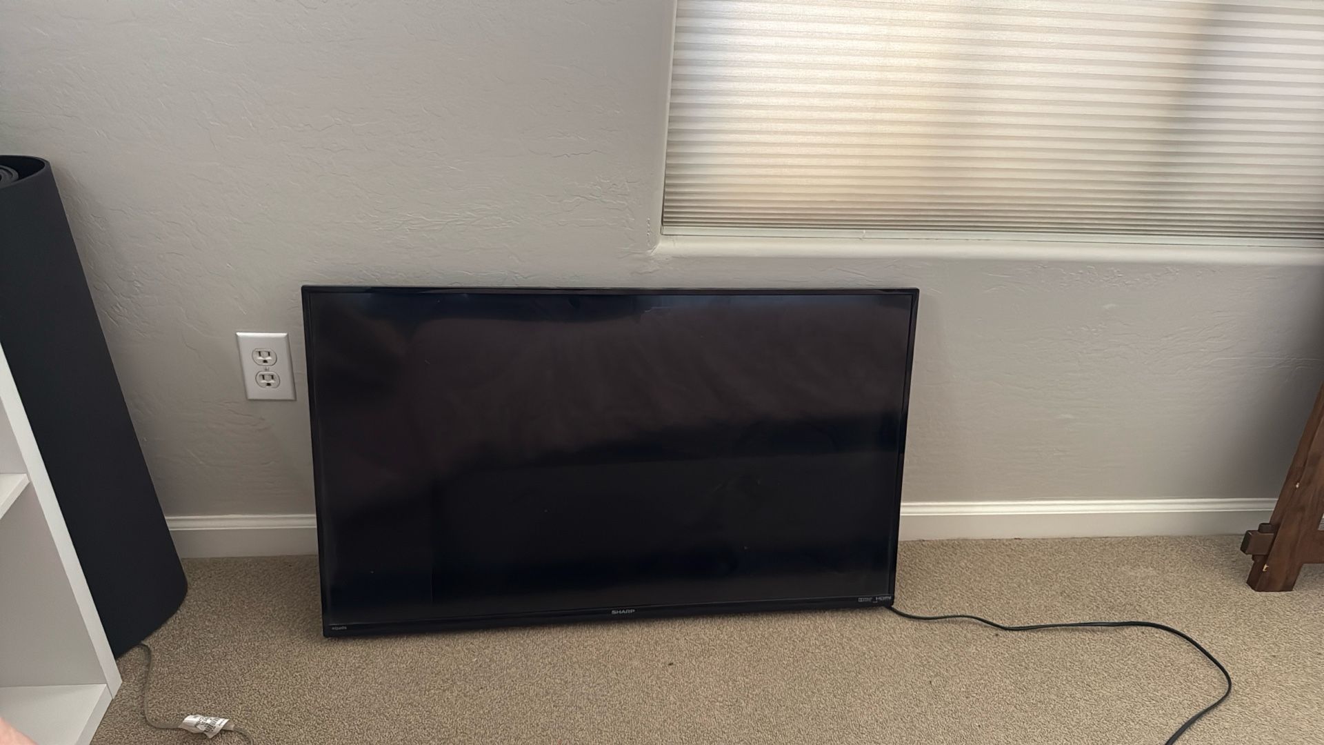 40 Inch Sharp Aquos Flatscreen TV
