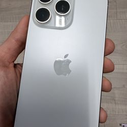 📱 iPhone 15 Pro Max 512GB White Titanium – Excellent Condition