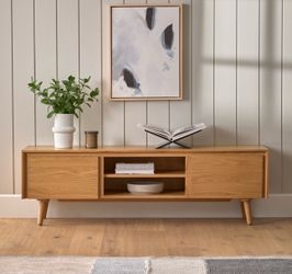 ARTICLE Seno 63” Low Media Unit – Oak