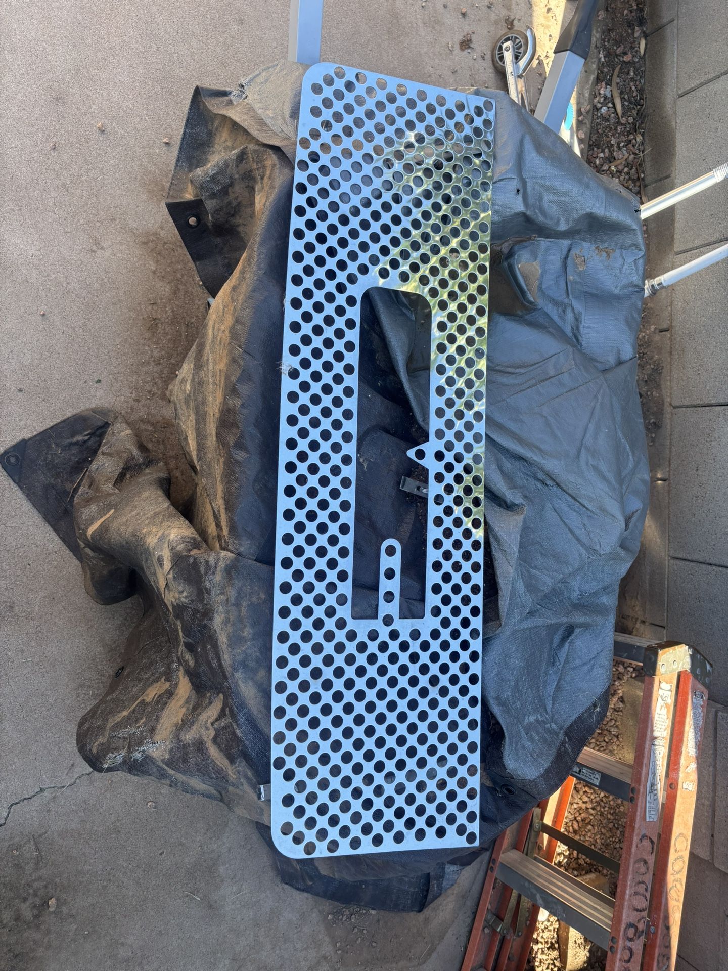 Aftermarket 07-13 GMC Grill