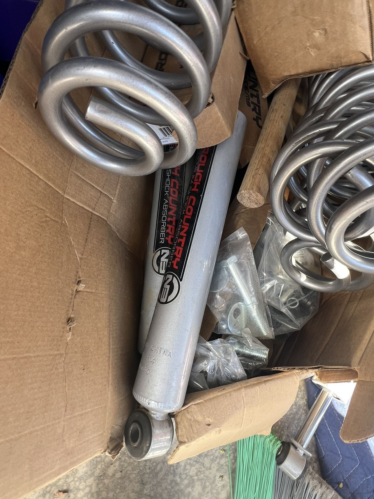 Rough Country 4 Inch Lift Kit