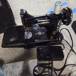 Singer Featherweight 221 Sewing Machine 1936 Vintage 