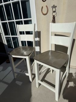 Pair of white and gray counterstools