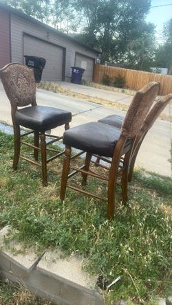 Damask Furniture Rowely Leather