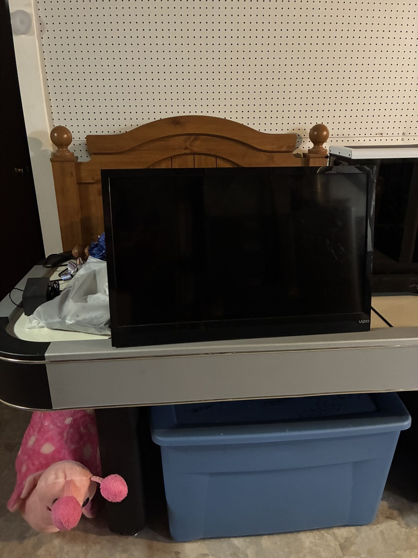 Small TV (not a Smart TV)