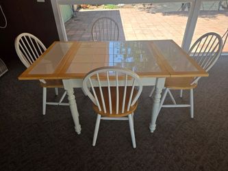 Tile kitchen table seats 4