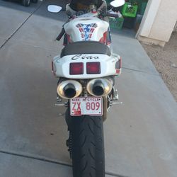 2000 Ducati 748s