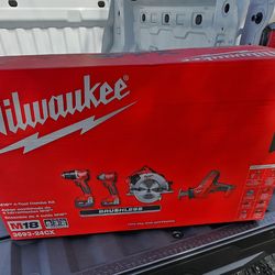 Milwaukee M18 4-Tool set