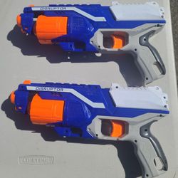 Set Of 2  Distributor Official Nerf Guns 