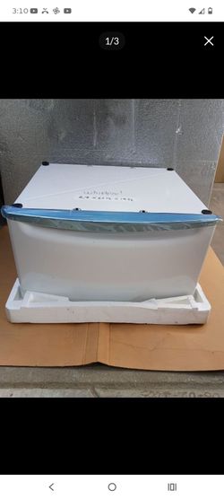 We 2 pedestal universal white with chrome front line, whirlpool or Maytag, universal