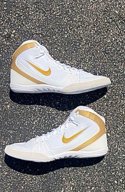 Nike Freak Wrestling Shoes White/Gold Men’s Size 10 New No Box