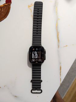 iPhone 15 Pro Max 256 gb & Apple Watch Ultra S3