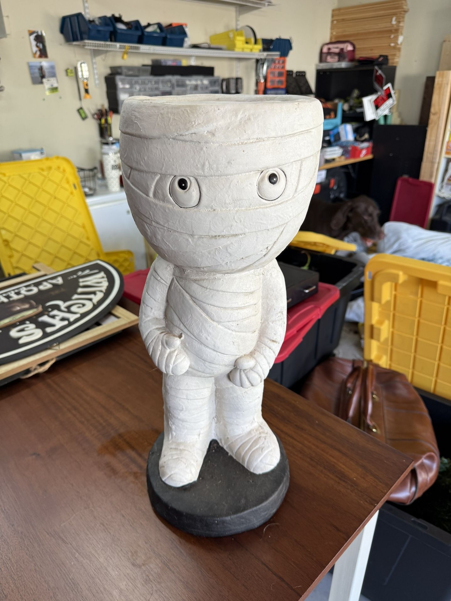 Mummy Holloween Decor