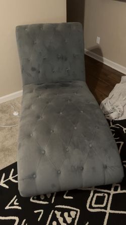 Chaise lounge chair