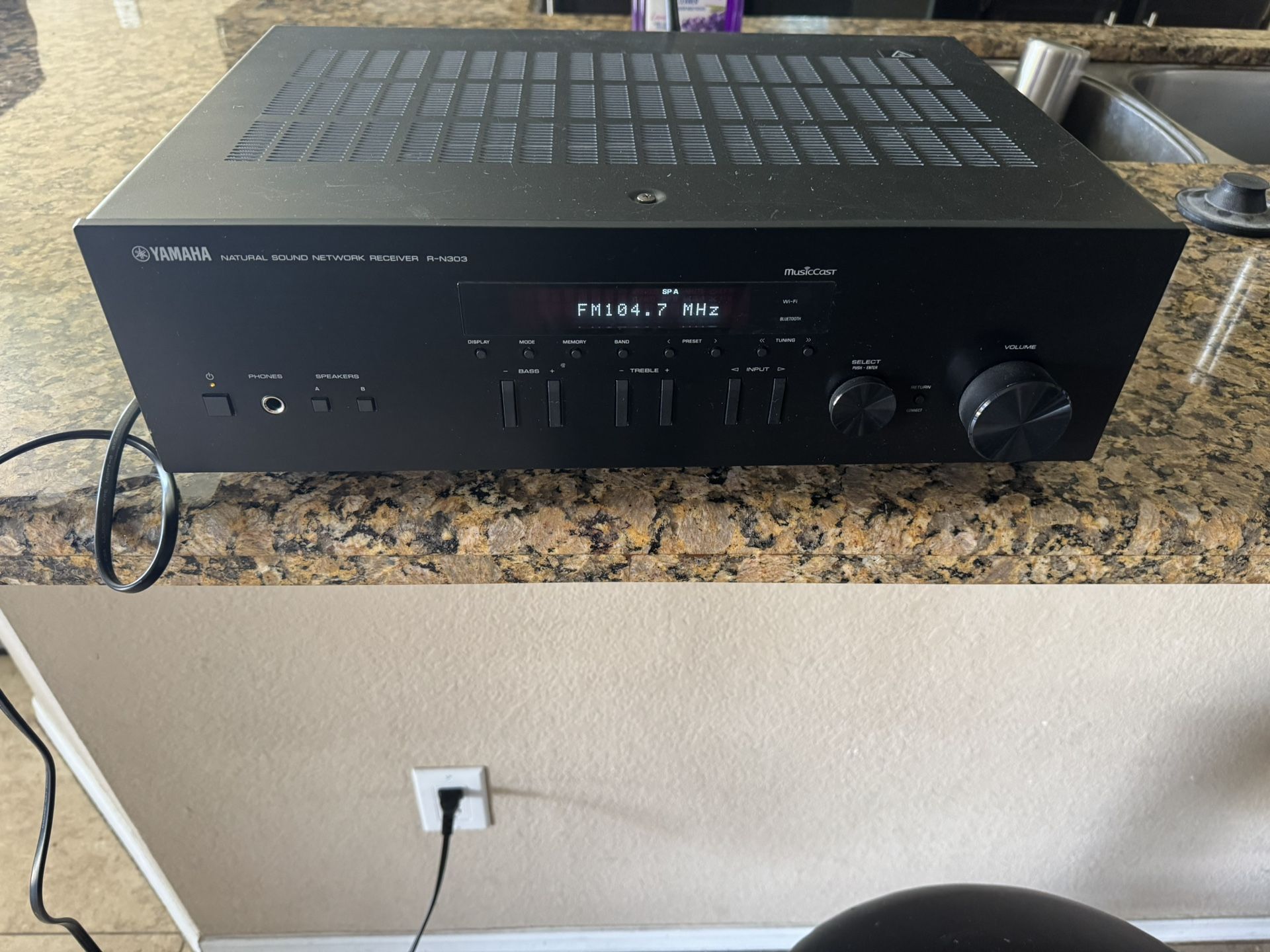Yamaha Network Receiver R-N303