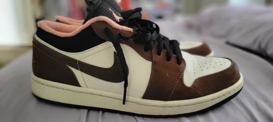 Jordan 1's MOCHA