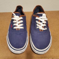Classic Low Top LEVI  Canvas Sneakers BOYS 6