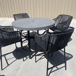 Brand New Patio Pub Table and 4 High Chairs 