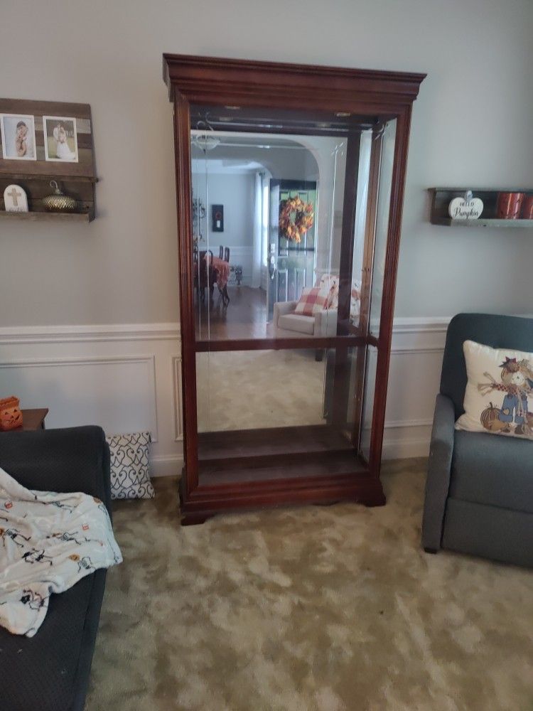 Mirrored Curio Cabinet With Glass Shelves