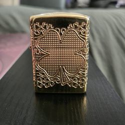 Zippo Golden Clover
