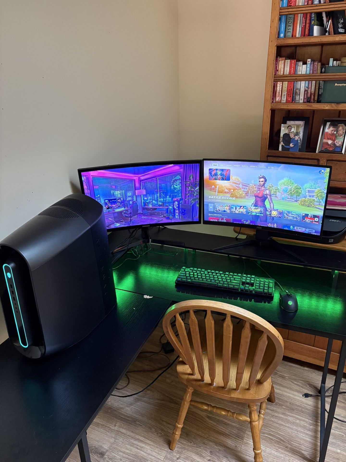 Aurora 10 Gaming Pc Full Set Up (2 Monitors)