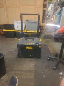 Dewalt rolling toolbox touch system 2.0