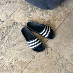 adidas slides  size 10
