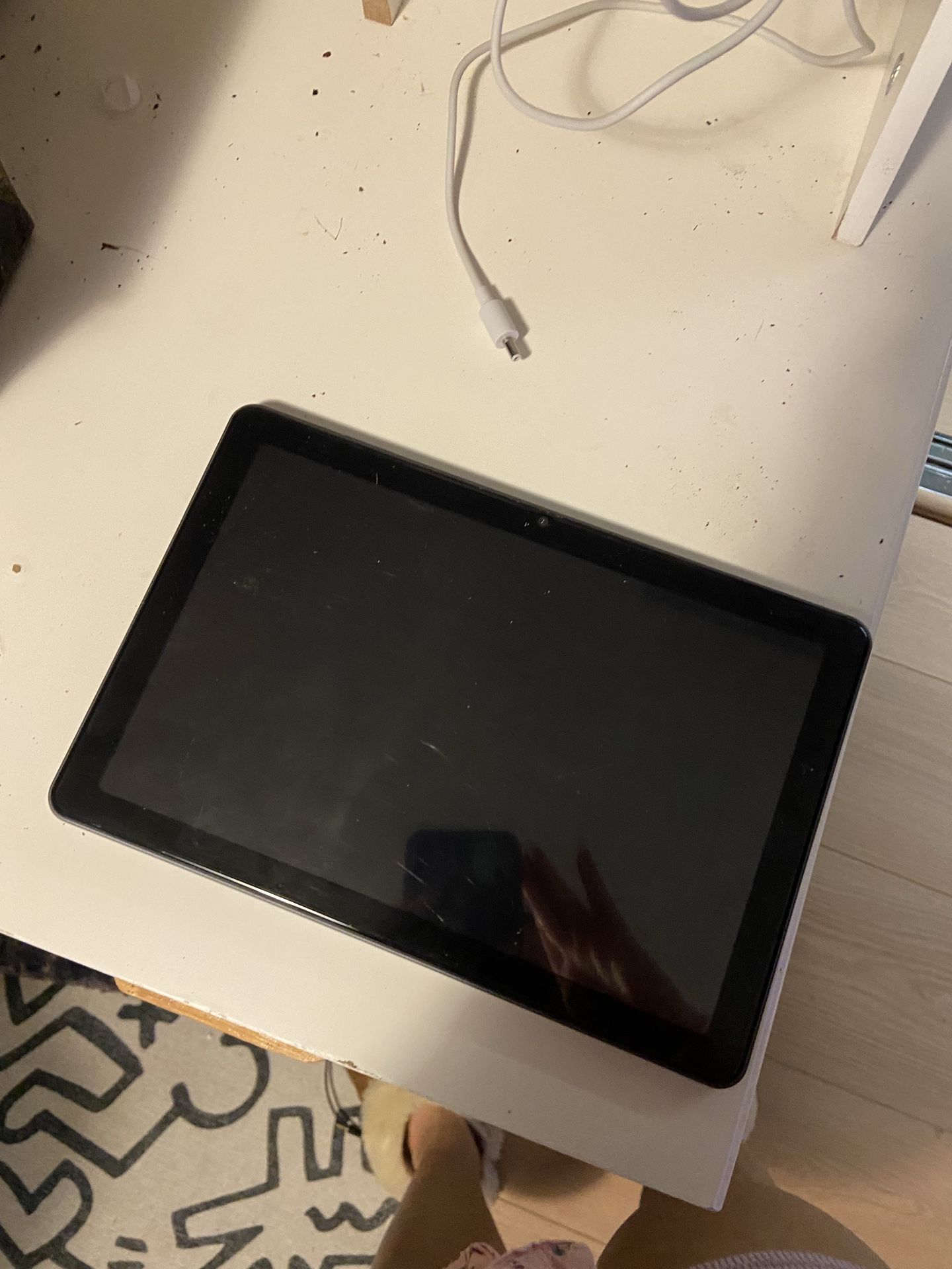 Low price moving- tablet broken for parts for Sale in Renton, WA - OfferUp