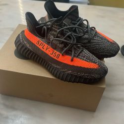 Yeezy 350 (Carbon Beluga)